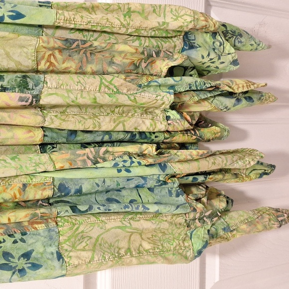 Batik patchwork midi dress made in Bali, Indonesia. Green size M - Picture 3 of 6